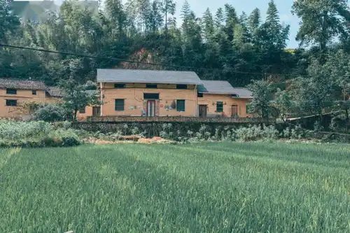 让陈晓卿念念不忘的浙江小县城遍地私藏美食,还有江南布达拉宫,太绝
