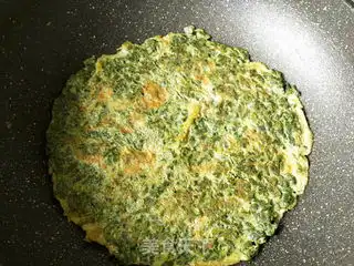 艾叶煎蛋的做法艾叶煎蛋怎么做万山红的菜谱
