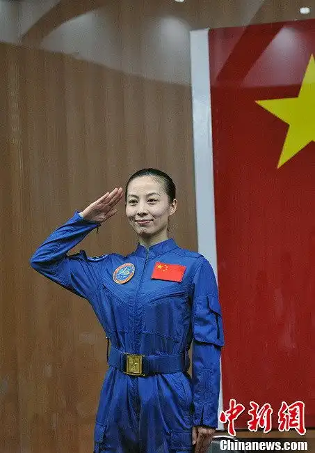 神十航天员飞行乘组成员曝光
