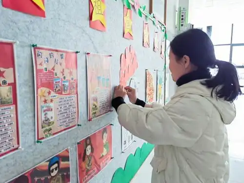 惠济区绿荫路小学开学第一课老师陪你吒出精彩
