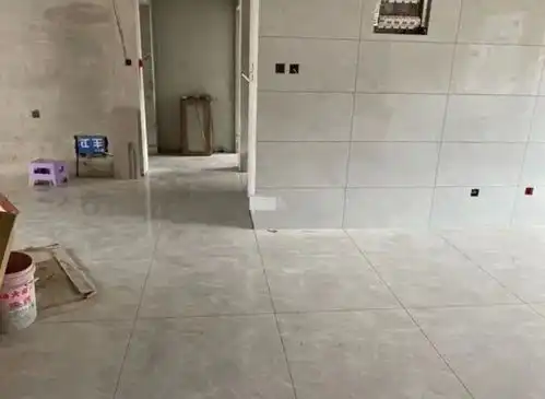 做瓷砖通铺应该让谁做排版考虑不周全的话可能就是翻车现场
