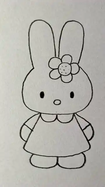带着花儿的小白兔
